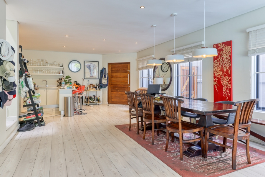 3 Bedroom Property for Sale in Sea Point Western Cape